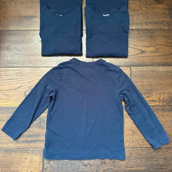 Old Navy Classic Navy Long Sleeve Tee for Kids (4) - Picture 4 of 4
